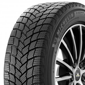 Winter tire 235/55R17